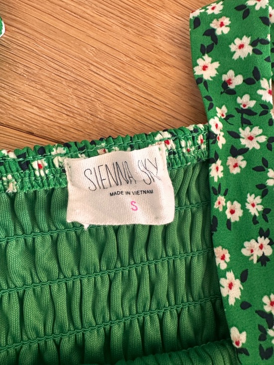 Sienna Sky Green Floral Smocked Sundress Small - Picture 3 of 5
